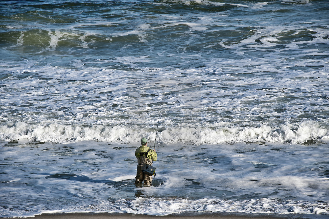 6 Tips for Saltwater Surf Fishing Success